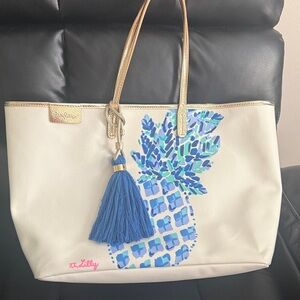 Lilly Pulitzer Bon Voyage Cream Tote with Blue Pineapple and Gold Accents new